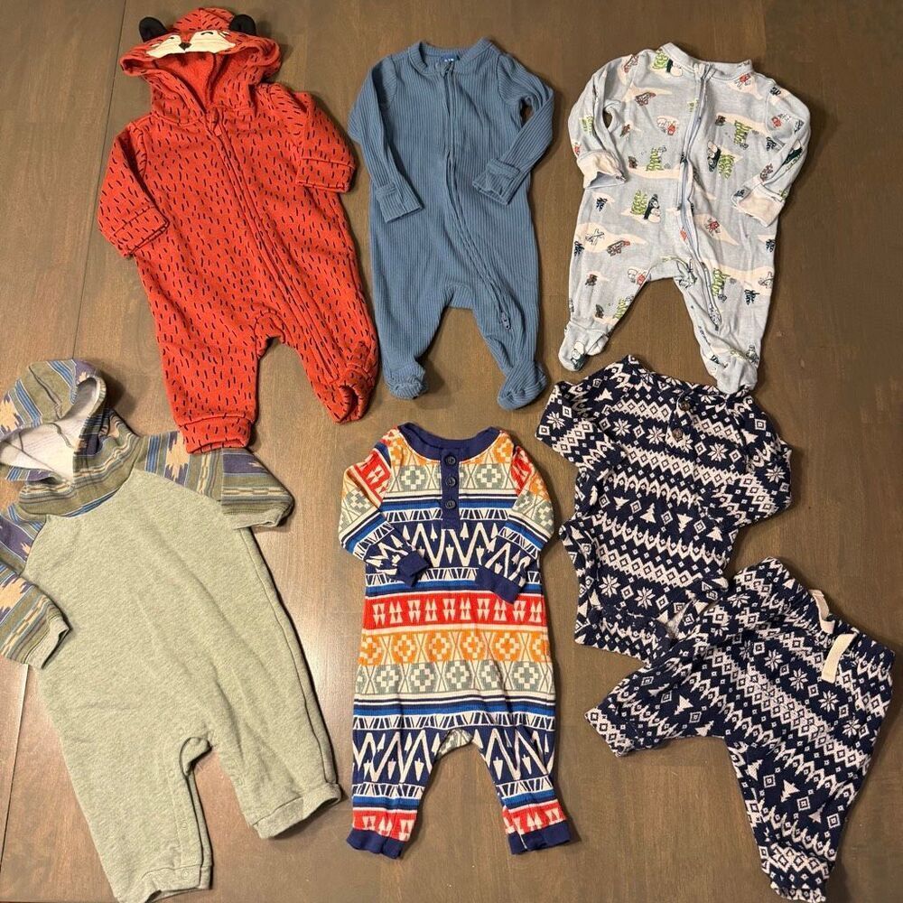 Old Navy 0-3 Months Boys Clothing Bundle